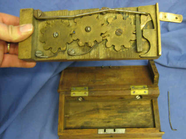 G. Westinghouse & Co. Wooden Box Tally Register Mechanical Tallier Schenectady, N.Y. Counter